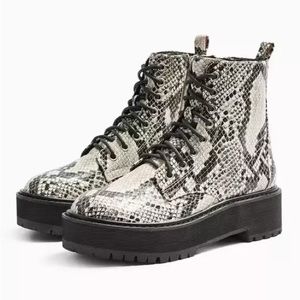 TOPSHOP Olso Snake Print Leather Lace Up Chunky Platform
Ankle Boots